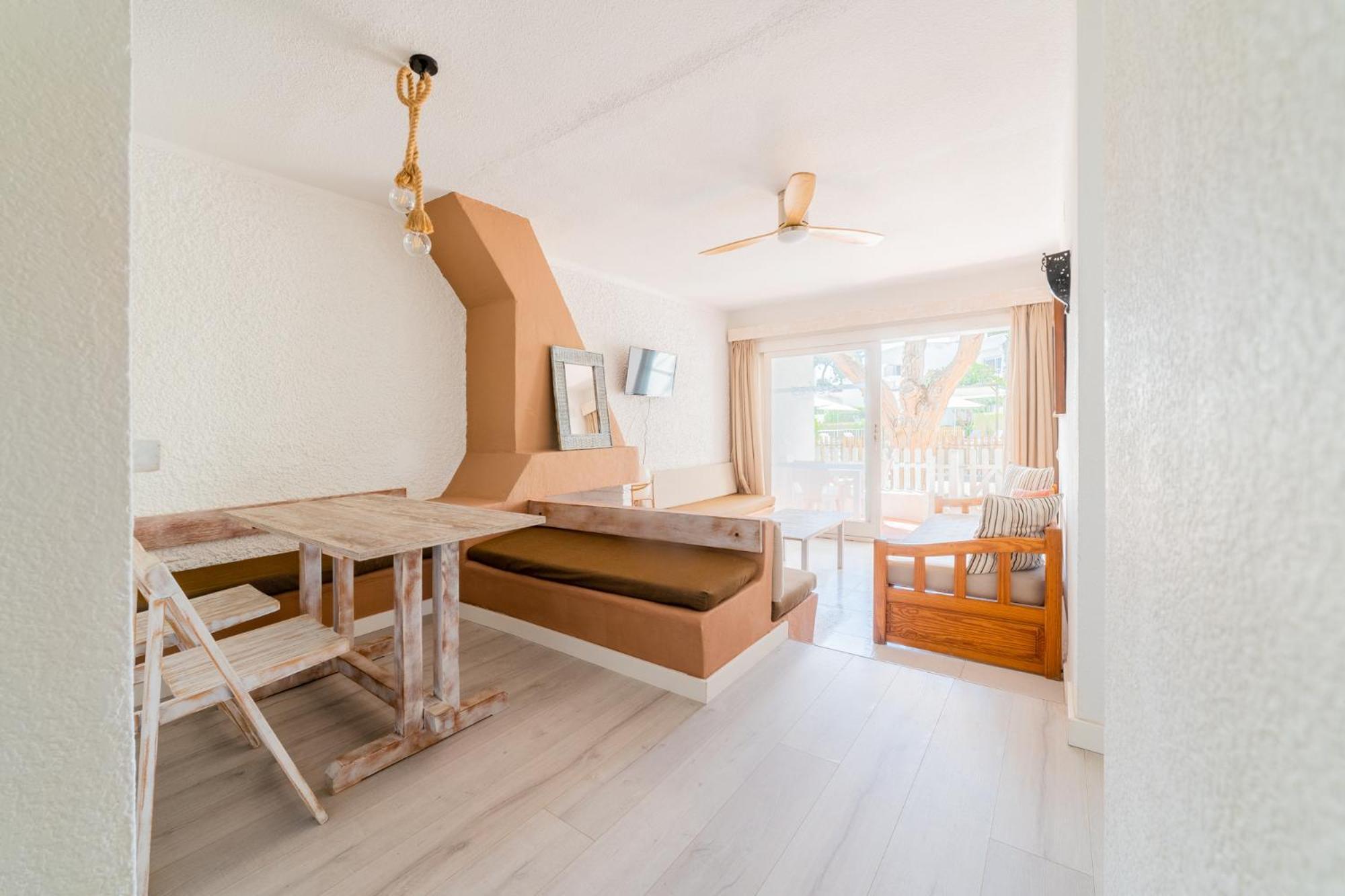 Atlas Apartments Ibiza Santa Eularia des Riu Exteriér fotografie